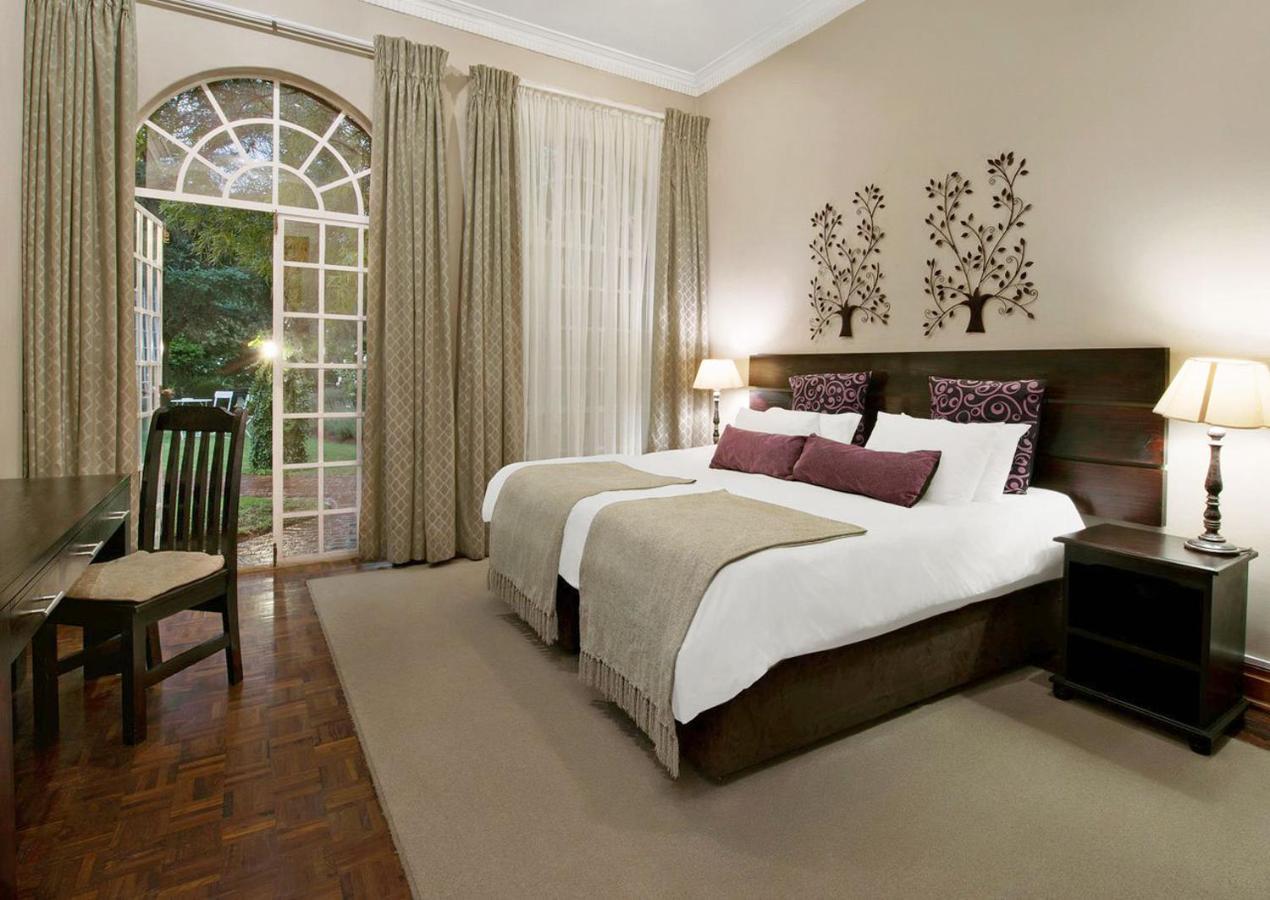 Amoris Guest House-Lynnwood Pretoria Bagian luar foto