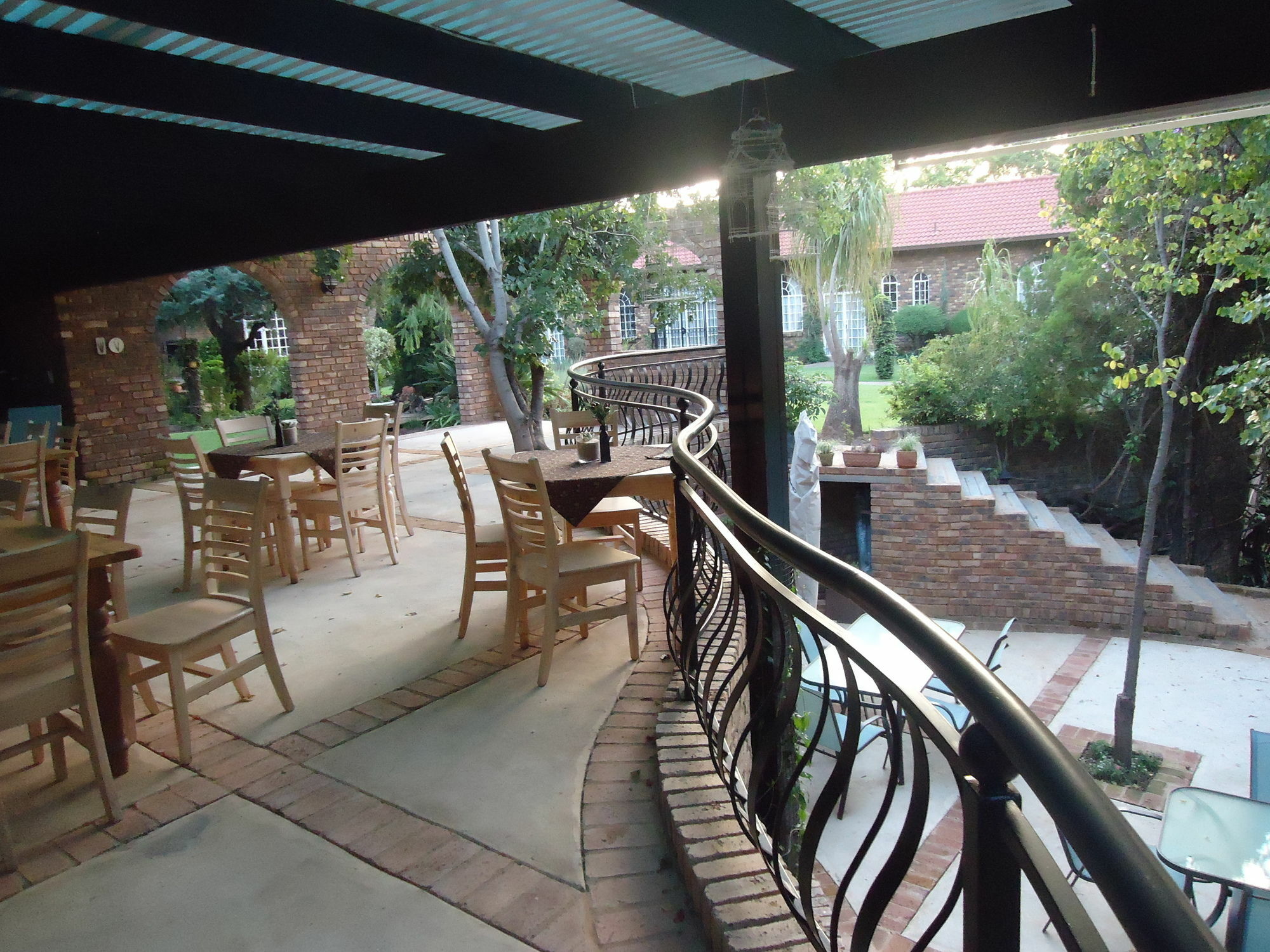 Amoris Guest House-Lynnwood Pretoria Bagian luar foto