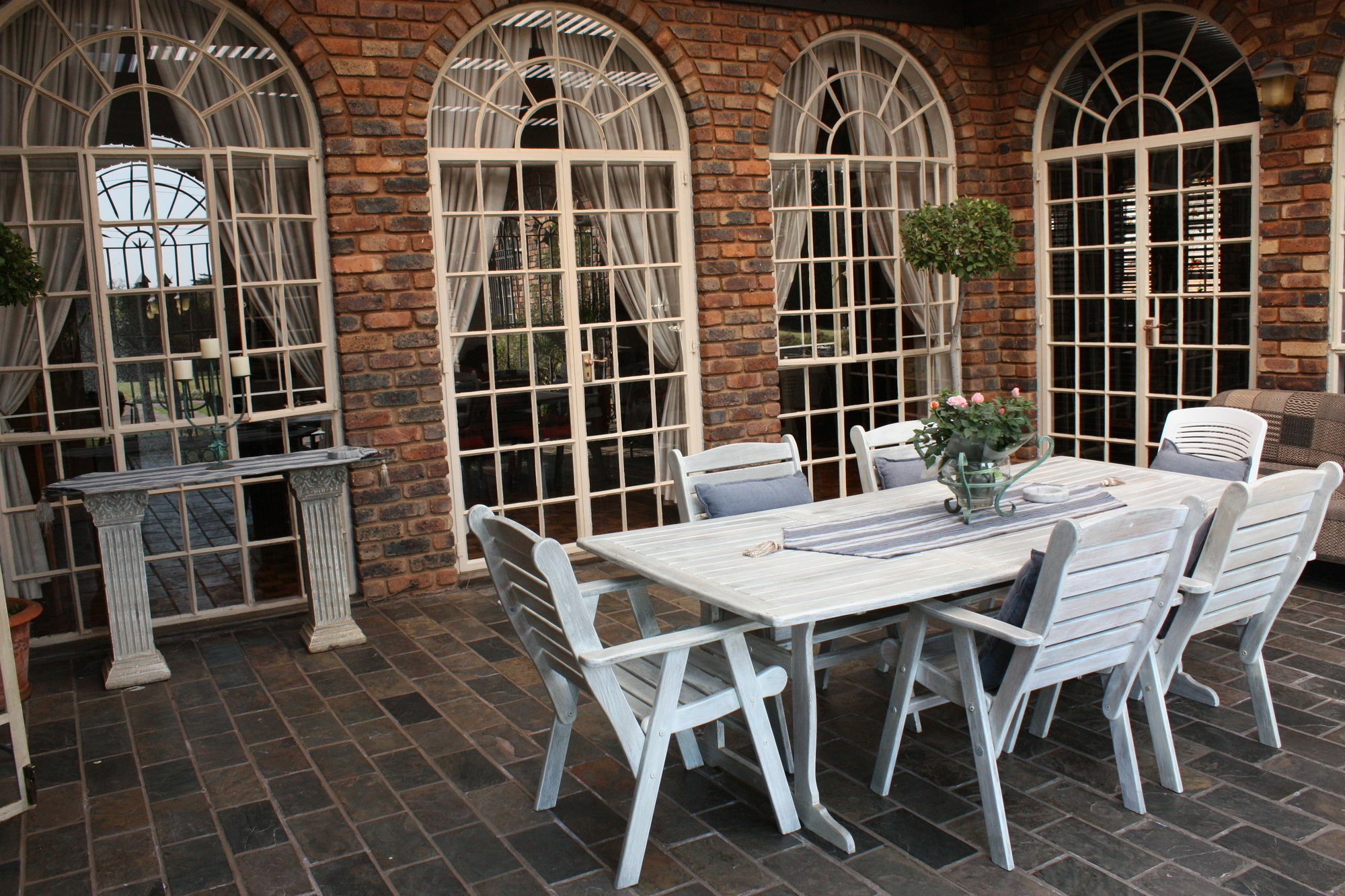 Amoris Guest House-Lynnwood Pretoria Bagian luar foto